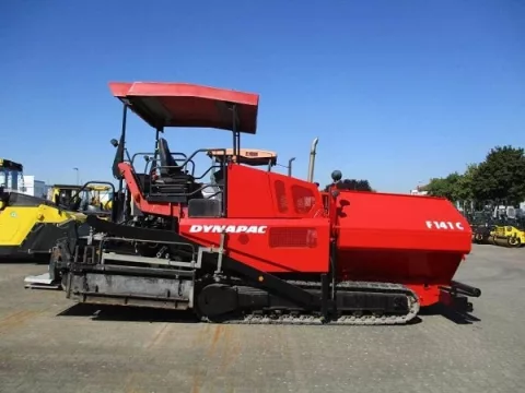 Асфальтоукладчик Dynapac F141C