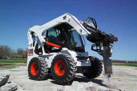 Ямобур на базе мини-экскаватора Bobcat